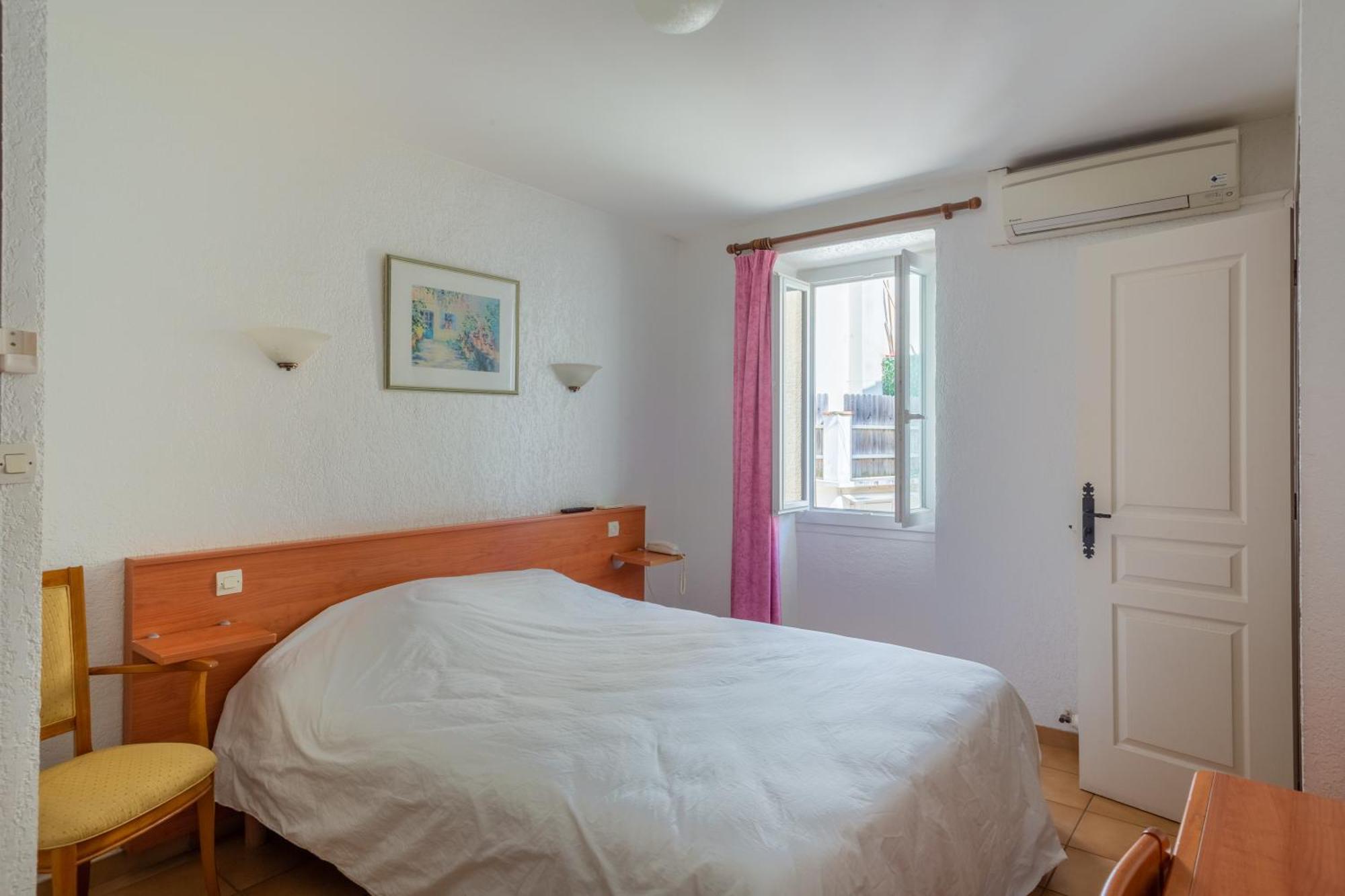 Logis Hotel Beausejour Berre-des-Alpes Buitenkant foto