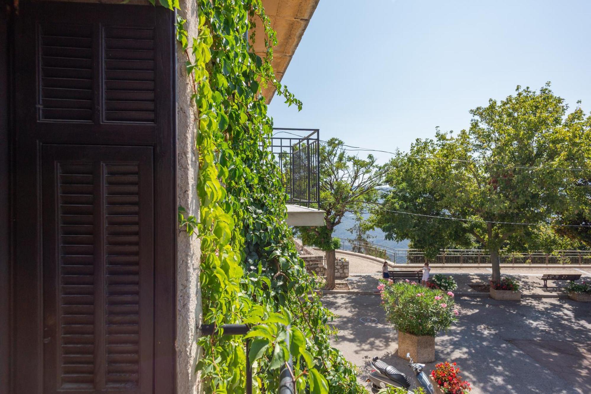 Logis Hotel Beausejour Berre-des-Alpes Buitenkant foto